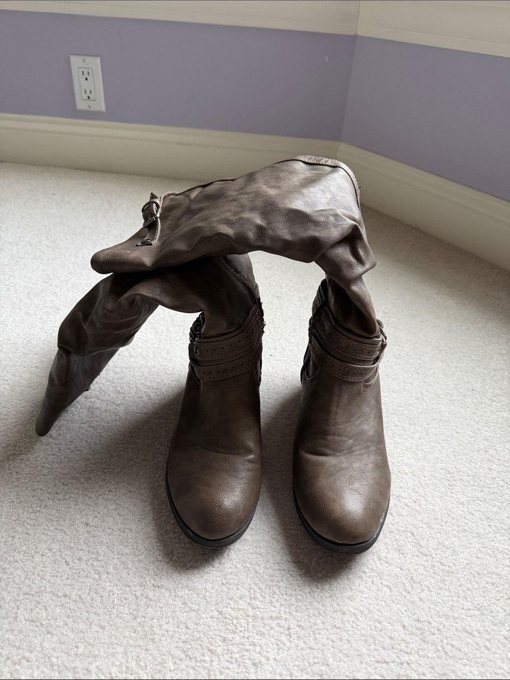 Carlos Women’s Brown Slouchy high Boots size 9.5